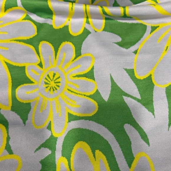 EUC Zara Bright Green Floral Mini Skirt with Yellow & Light Gray Accents size me - Picture 3 of 3